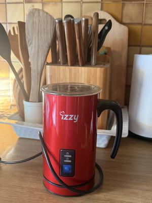 Izzy milk frother and hot beverage maker