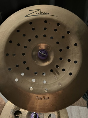 Zultan Rockbeat Trash China 18" cymbal