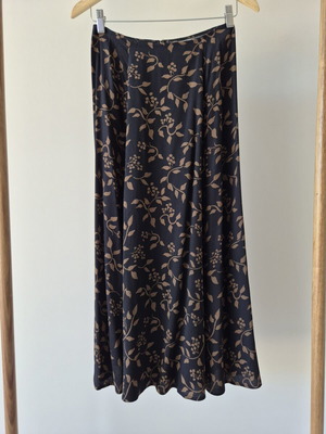 Reformation Zoe skirt like new, size S, black