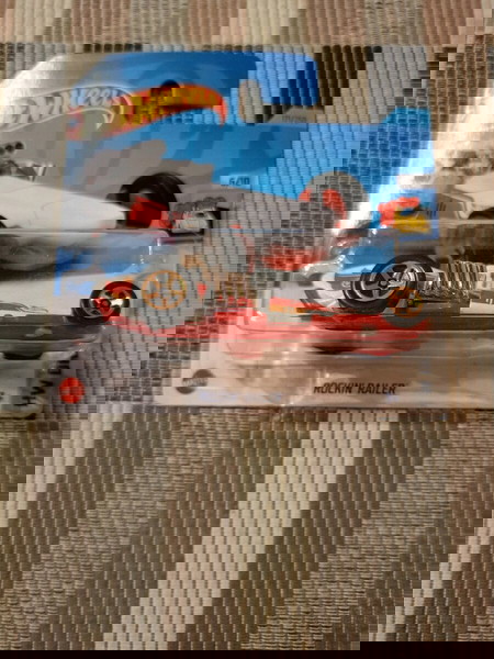 Hot wheels - Rockin' Railer (κλειστό)