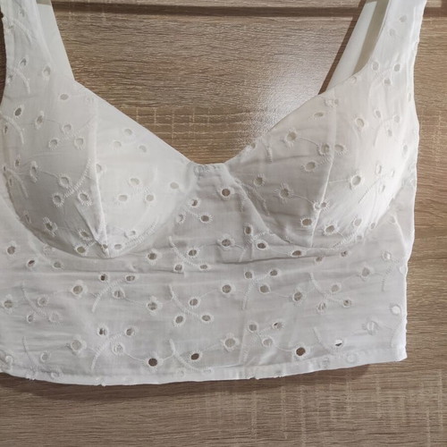 Guipure set skort and bustier like new, white