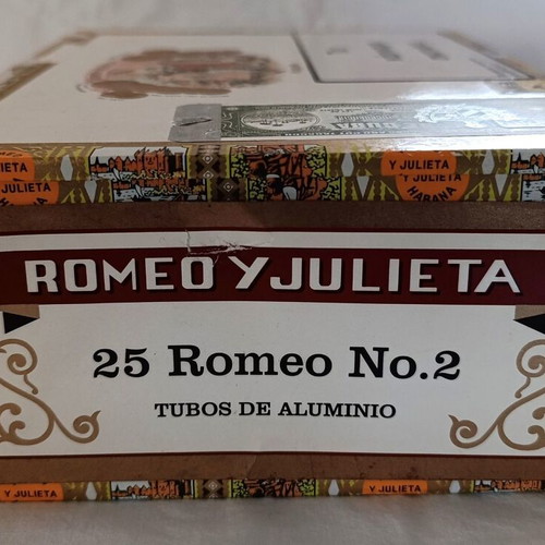 Romeo y Julieta cigar box used, genuine Cuban SOU FEB 21