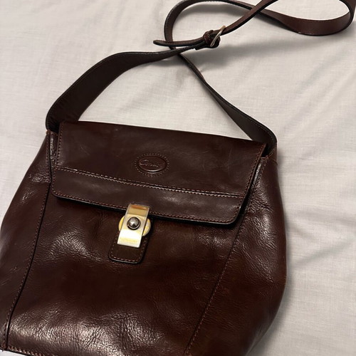 Condor leather bag brown like new with gold clasp