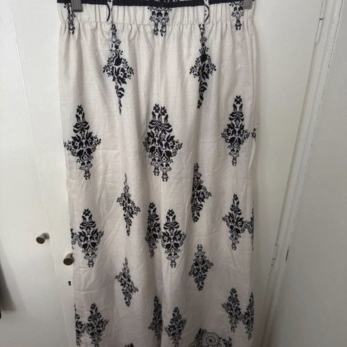 Pants new, black and white, size M/38/10