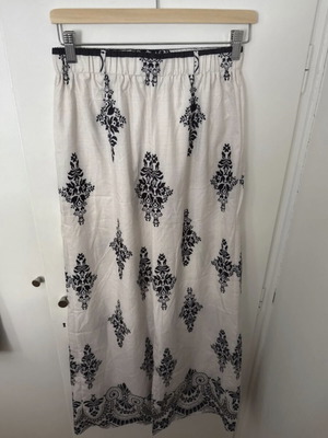 Pants new, black and white, size M/38/10