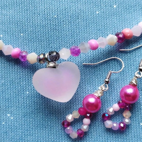 handmade elegant necklace and earrings set