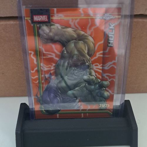 Hulk Orange Refractor Topps Chrome Marvel 2026 New