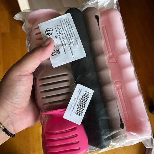 Makeup brush and sponge cases set new silicone