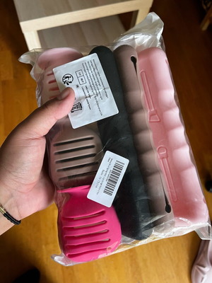 Makeup brush and sponge cases set new silicone