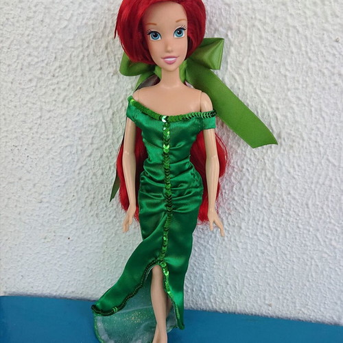Princess Ariel doll Disney Store 2010 -  30,00 - Vendora.cy