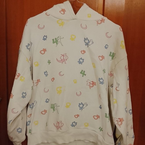 Sailor Moon sweatshirt Bershka XS like new, multicolor