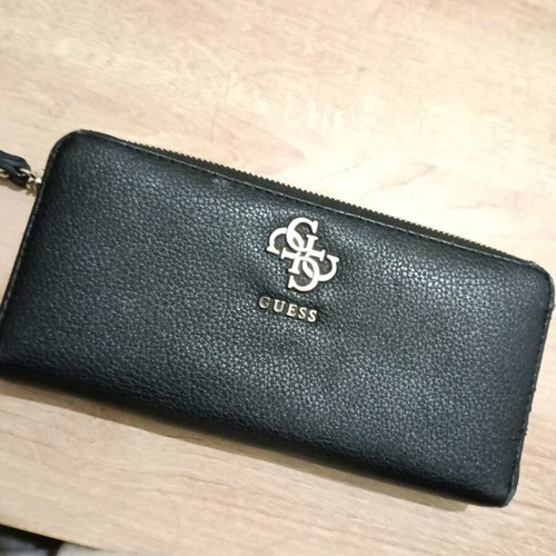 Guess wallet used, black