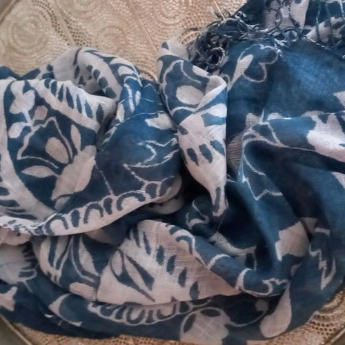 Scarf very beautiful