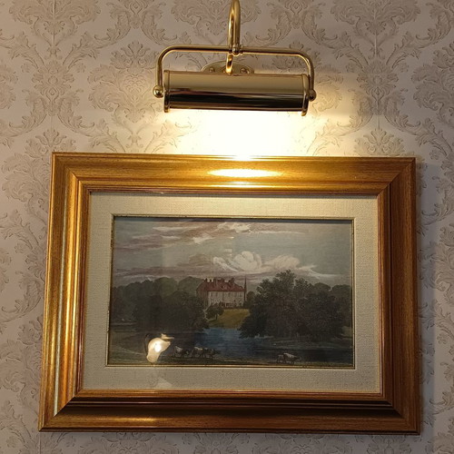Wall frame used in very good condition