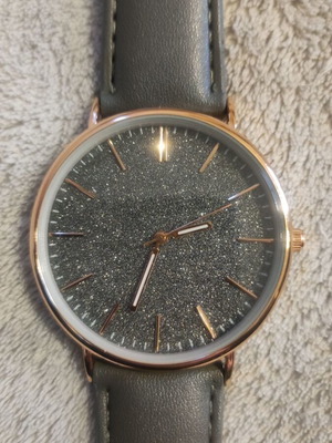 Wristwatch women's gray with rose gold like new