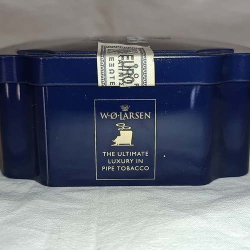W. Ø. Larsen Signature Danish Pipe Tobacco Box used, collectible
