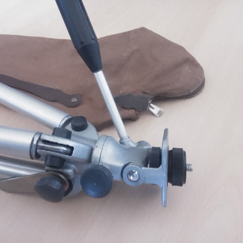 Adjustable metal-aluminum camera tripod up to 130 cm