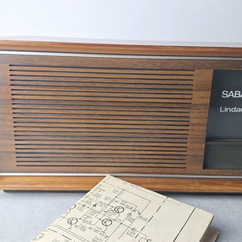 SABA Lindau G Vintage Wooden 4-Band Radio with FM, Phono and Internal Antenna Refurbished