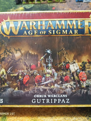 Orruk Warclans Gutrippaz Warhammer miniatures