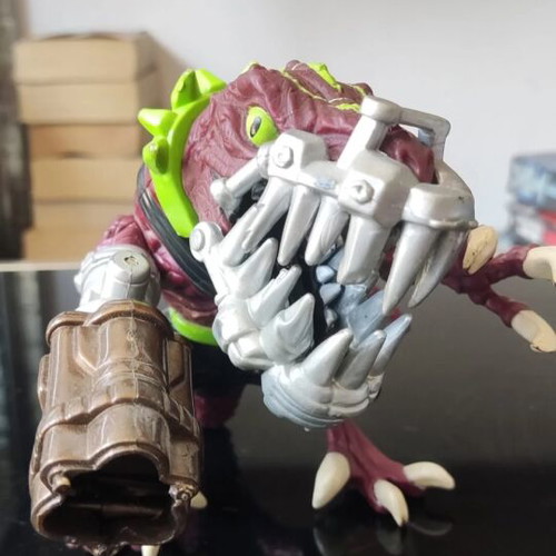 Extreme Dinosaurs Bad Rap figure