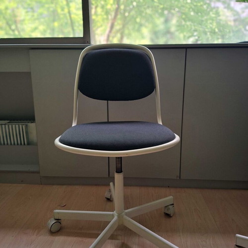 IKEA ÖRFJÄLL swivel office chairs like new, set of 6, white and dark gray