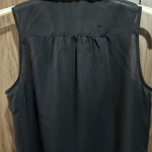 Tally Weijl black sleeveless shirt with sequins like new