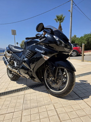 Kawasaki ZZR 1400 Gen 1 motorcycle 2007 no ABS