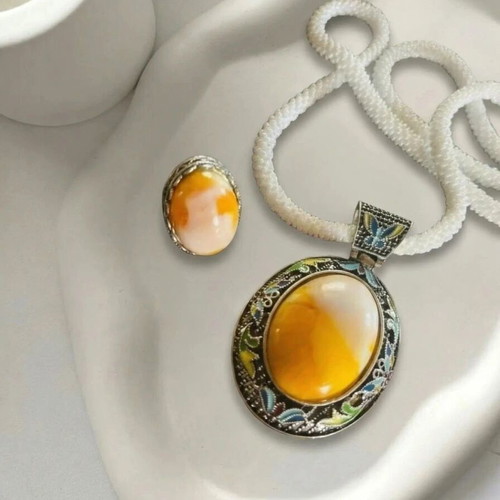 Vintage Faux Agate Pendant Necklace and Adjustable Ring Set new