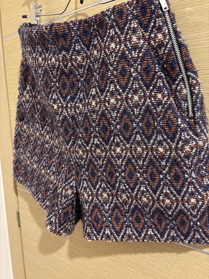 Zara shorts χειμωνιάτικο XS σαν καινούργιο, μπλε και καφέ