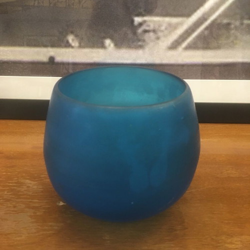 Blown glass bowl like new