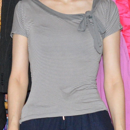 Y2K Grey Striped Bow Neck Cap Sleeve Top used, size S