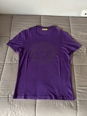 Versace purple t-shirt size S like new