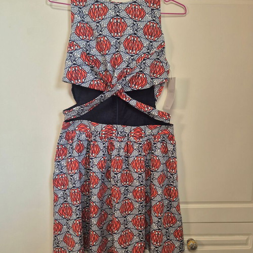 Zara printed dress with cut outs Large new, 100% cotton