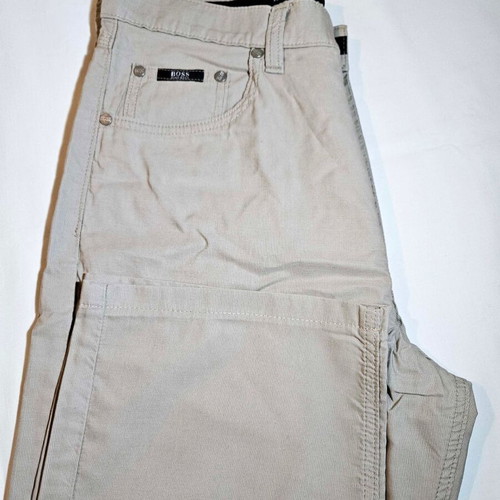 HUGO BOSS men's beige pants size M like new