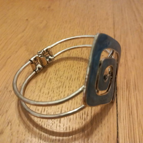 Bracelet with ancient Greek design like new, blue
