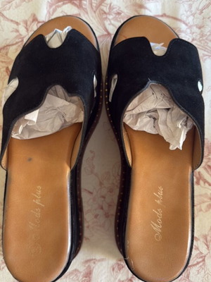 Alta Moda Black Platforms like new, heel 7 cm, size 38