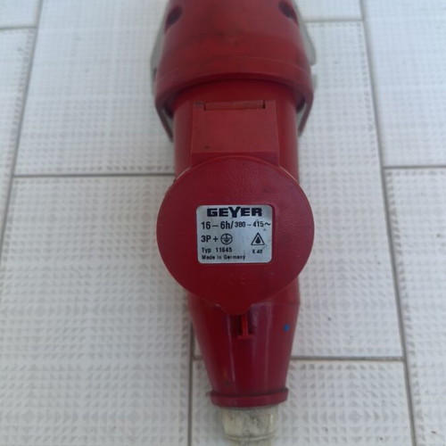Industrial plug