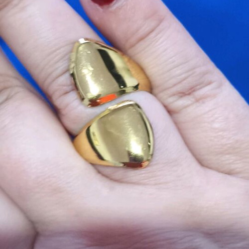 Ring in gold color new, surgical steel