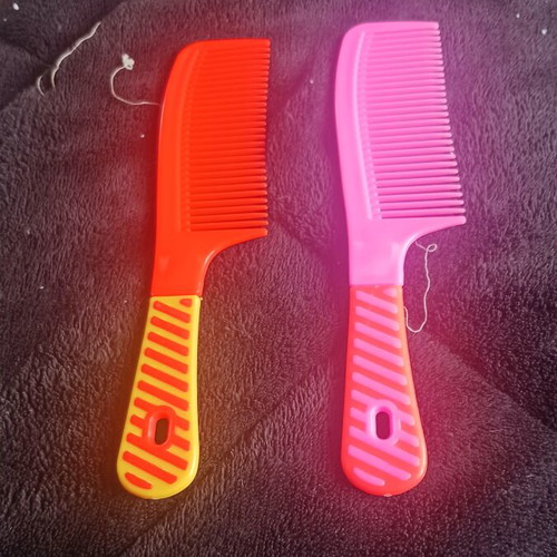 Plastic combs set of 2, new, orange and pink