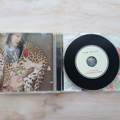 The Kills Blood Pressures CD like new, rock