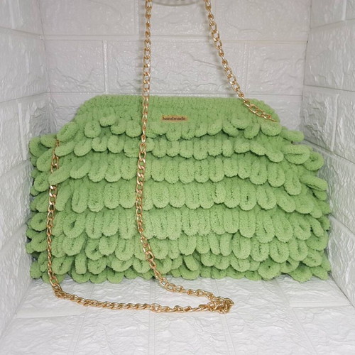 Puffy shoulder bag large light green new with gold chain and scrunchie