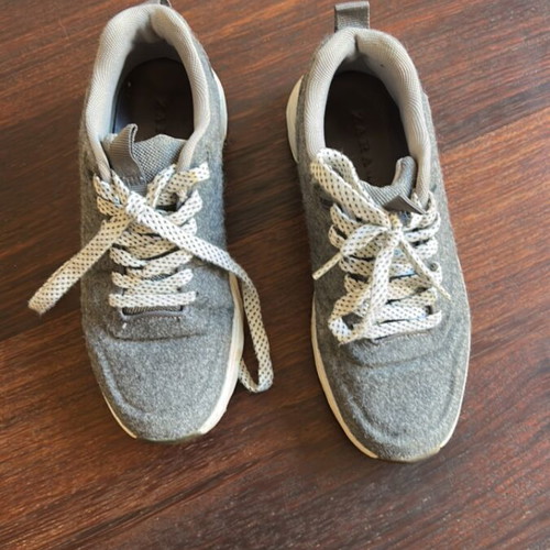 Zara gray fleece athletic shoes size 37 like new with laces