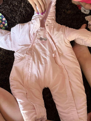 Girls' outing suit used, good condition