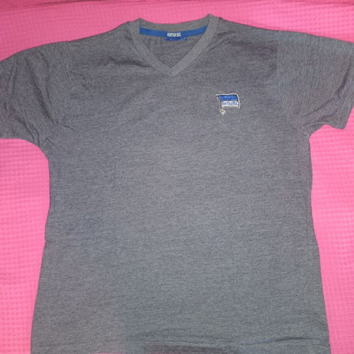 T shirt Hertha Berlin medium size used, authentic