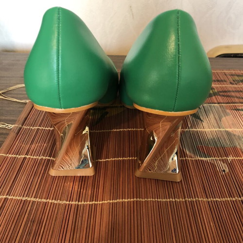Zapatos Green High Heels New, 8 cm Pyramid Heel