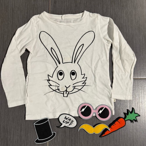 Stella McCartney T-shirt used with 5 patches for ages 4-5