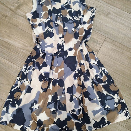 Shein αμάνικο φόρεμα με floral μοτίβο one size, σαν καινούργιο, μπλε και καφέ