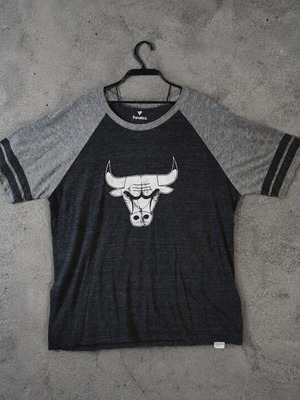 Fanatics Chicago Bulls T-shirt like new, size XL, NBA