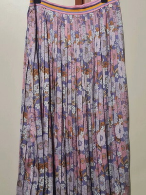 Rich & Royal women's midi skirt like new, purple-lavender, size M-L