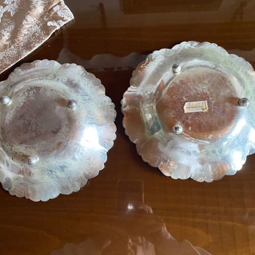 Vintage decorative bowls set of 2 used with engraved design